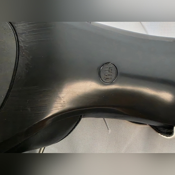 Calvin Klein Ginelly Black and Cream Women's Dress Heels Womens Size 11 New - Picture 8 of 9